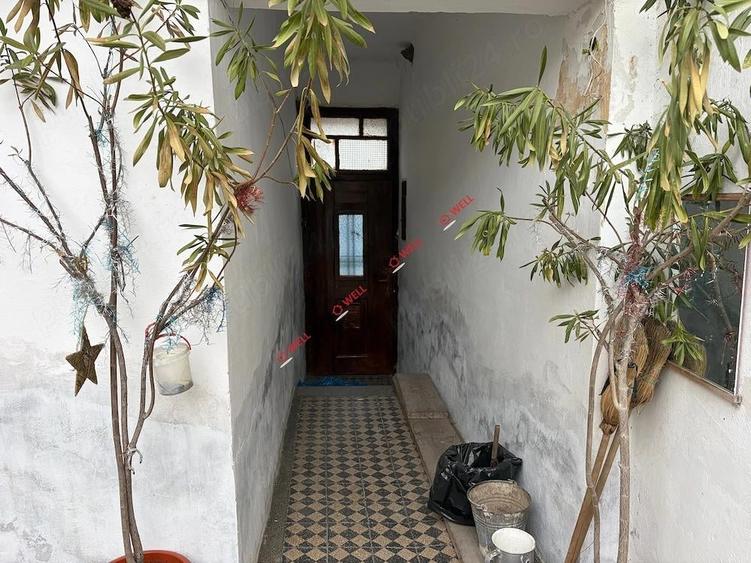 Casă cu 3 camere cu Teren 50 Mp în Central