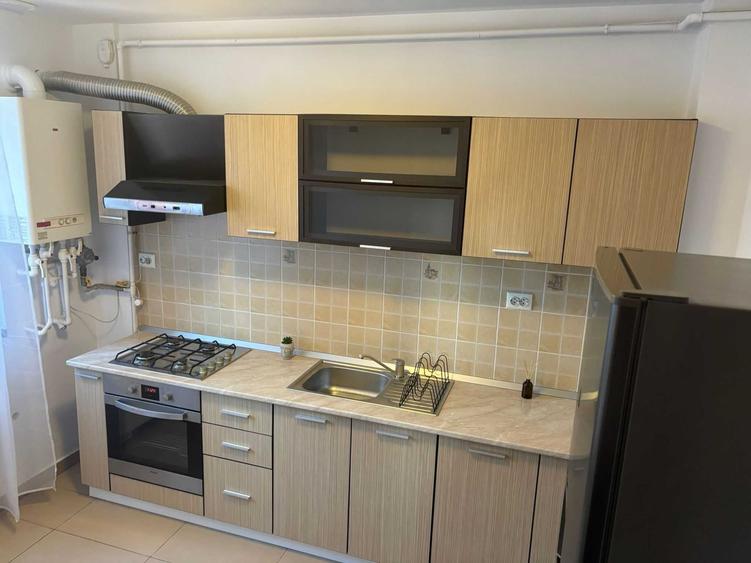 Apartament cu 2 camere semidecomandat în Central