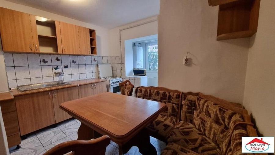 Apartament cu 2 camere decomandat în Carpați 2