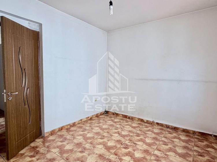 Casă individuală cu 3 camere cu Canalizare în Dâmbovița