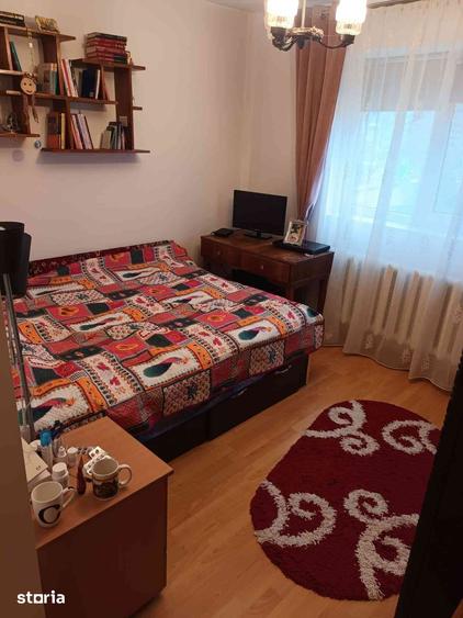Apartament cu 2 camere semidecomandat în Mioriței