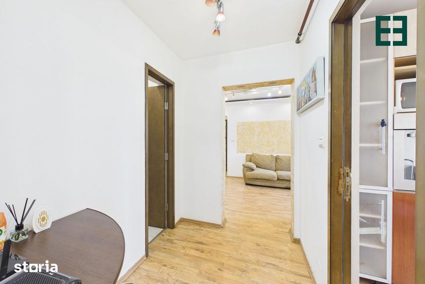 Apartament cu 4 camere semidecomandat, mobilat în Micălaca