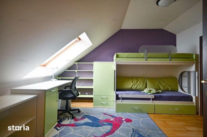 Casă cu 3 camere decomandat cu Teren 200 Mp în Girocului
