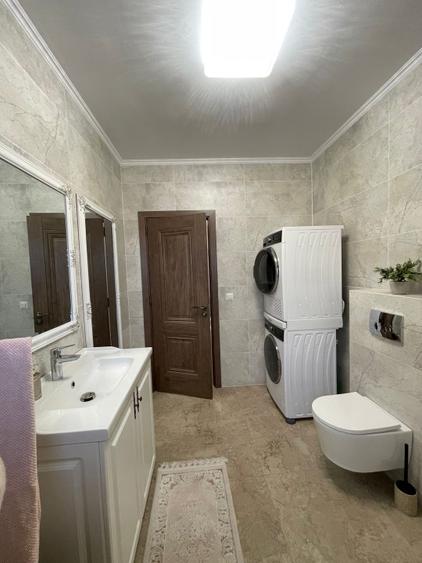 Duplex cu 4 camere cu Teren 175 Mp în Florești