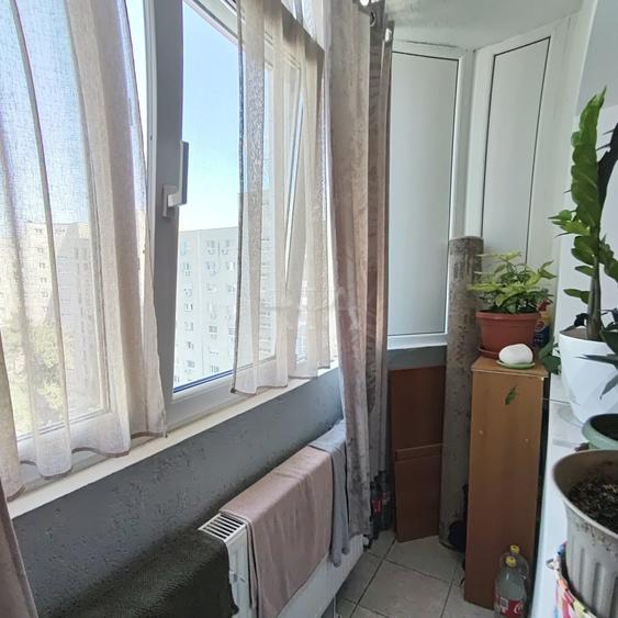 Apartament cu 3 camere decomandat, mobilat în Drumul Taberei