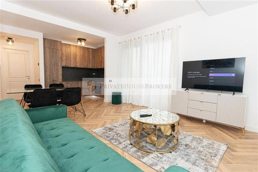 Apartament cu 2 camere semidecomandat, mobilat în Pipera