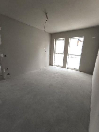 Casă cu 3 camere cu Teren 315 Mp în Gușterița