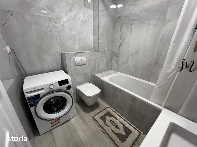 Apartament cu 3 camere semidecomandat în Florești