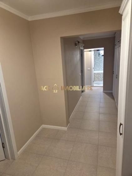 Apartament cu 3 camere decomandat, mobilat în Rahova