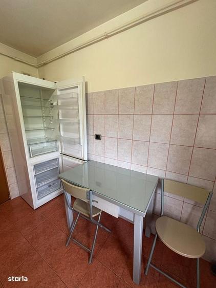 2 cam d 52 mp zona podul de fier renovat modern et.1/4 450 euro liber - 12