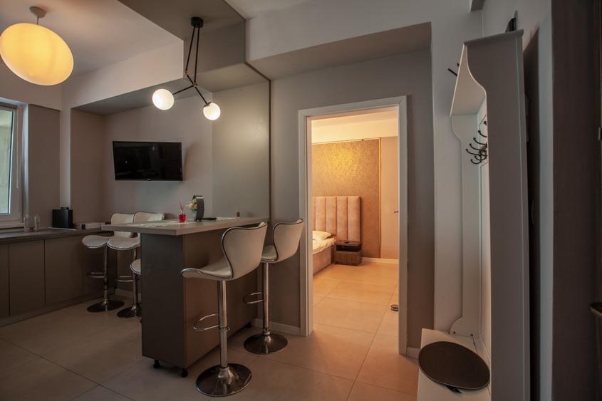 Apartament 2 camere - Mamaia Nord - vedere laterala la mare, mobilat - 6