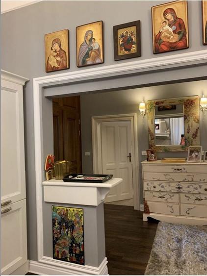 Apartament cu 3 camere semidecomandat, mobilat în Neptun