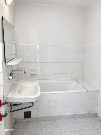 Apartament cu 3 camere în Craiovei
