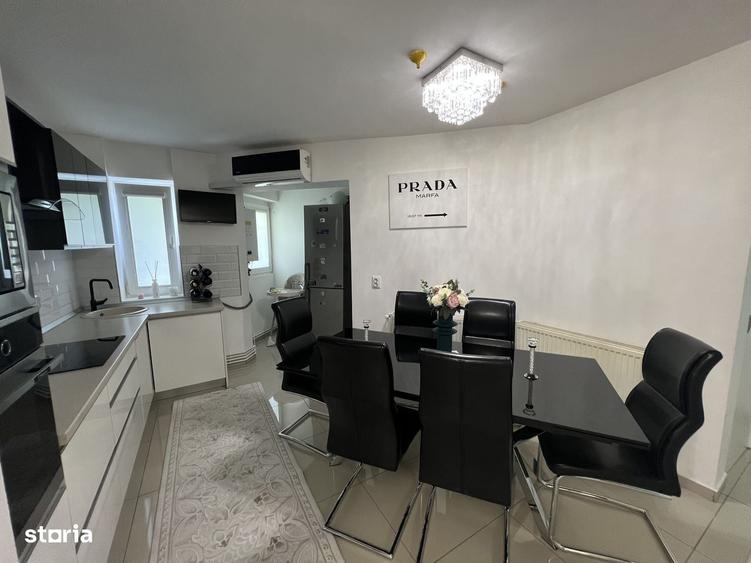 Apartament cu 3 camere în Micro 16