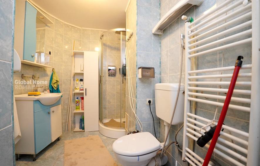 Casă individuală cu 5 camere cu Canalizare în Tei