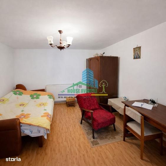 Casă cu 4 camere în Central