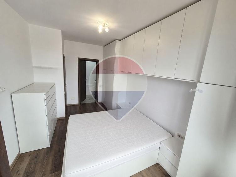 Apartament cu 3 camere decomandat, mobilat în Rahova