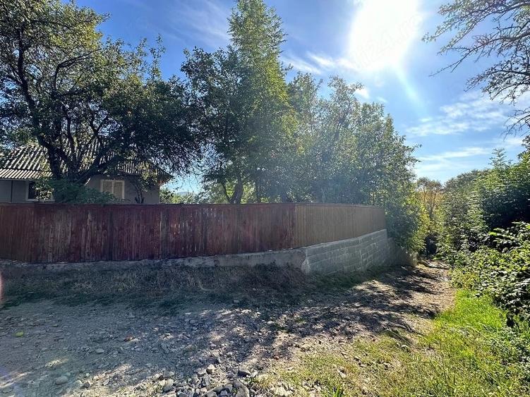 Casă cu Teren 850 Mp în Ocna de Jos