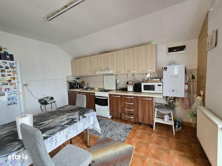 Casă cu 4 camere în Bună Ziua