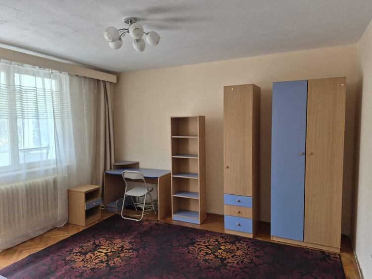Apartament cu 2 camere decomandat în Tudor