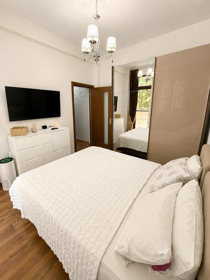 Apartament cu 2 camere decomandat în Universitate