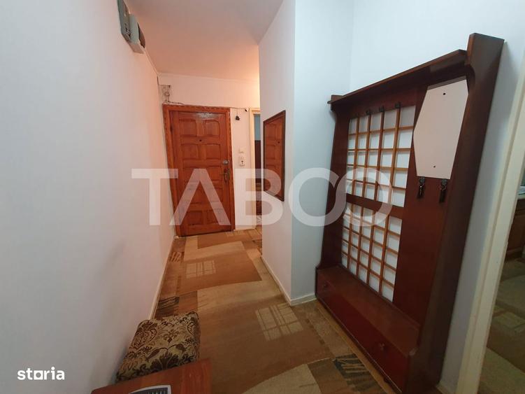 Apartament cu 2 camere decomandat, mobilat în Central