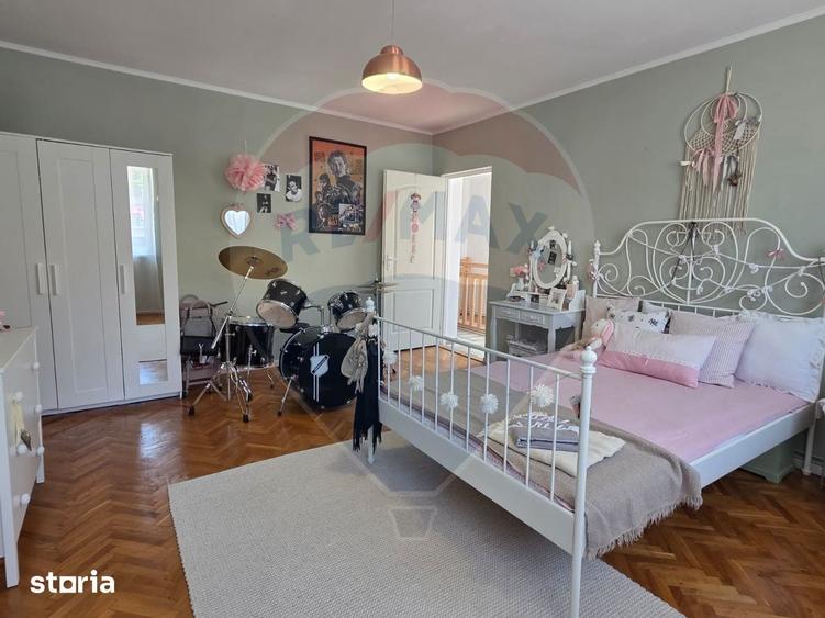 Casă cu 3 camere cu Teren 614 Mp în Central