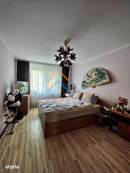 Apartament de vanzare cu 3 camere, zona Rahova,67mp - 2