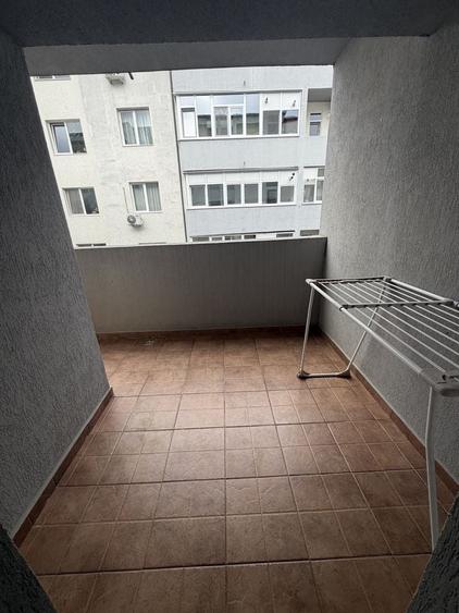 Garsonieră în Titan