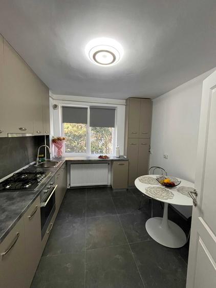 Apartament cu 2 camere semidecomandat în Hipodrom