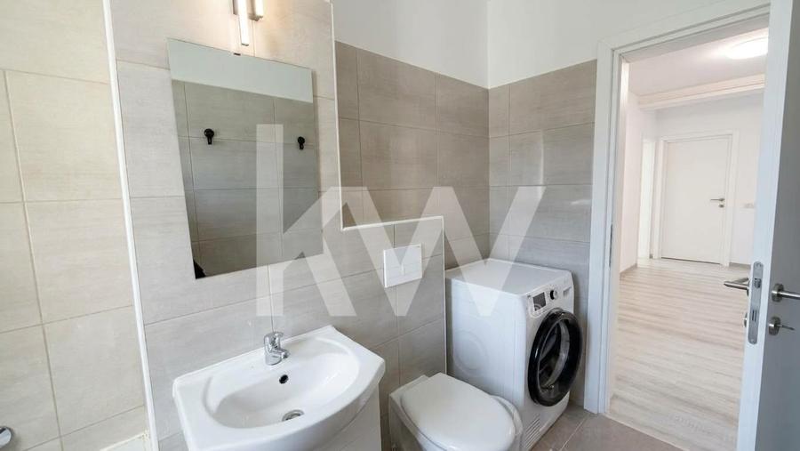 Apartament cu 3 camere decomandat, mobilat în Sânpetru