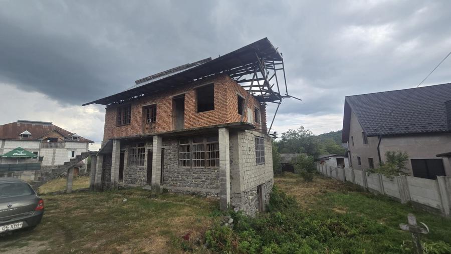 Spațiu comercial, de 198 mp, în Slănic