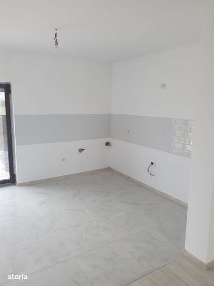 Casa Individuala | 4 camere 3 dormitoare 2 Bai | Asfalt | Remetea-Mar - 4