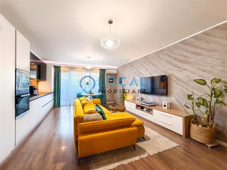 Apartament cu 3 camere semidecomandat, mobilat în Sopor