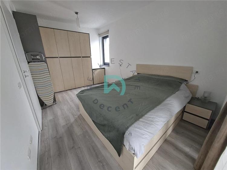 Apartament cu 2 camere decomandat în Tractorul
