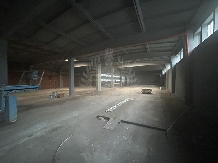 Spațiu industrial, de 4,100 mp, în B-dul București
