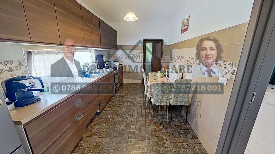 Casă individuală cu 5 camere cu Canalizare în Periferie