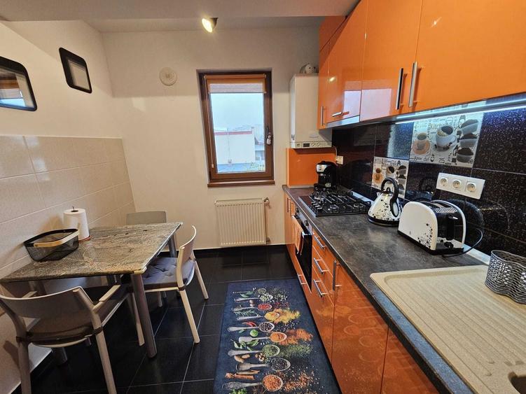 Apartament cu 2 camere semidecomandat în Brâncoveanu
