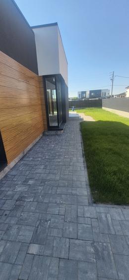 Casă cu 3 camere cu Teren 500 Mp în Balotești