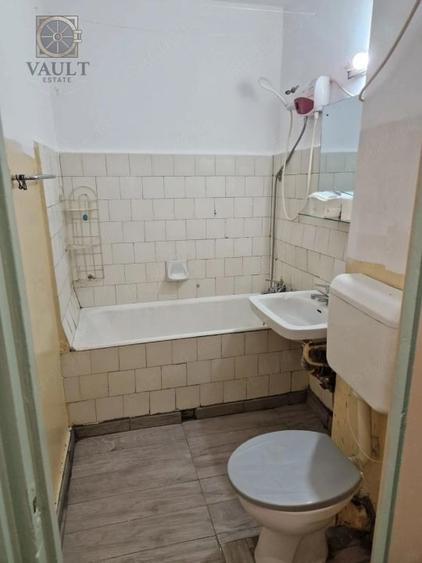 Garsonieră semidecomandată în Titan