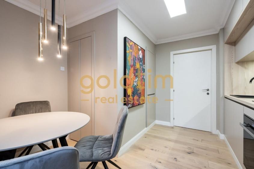 Apartament cu 4 camere decomandat, mobilat în Capitale