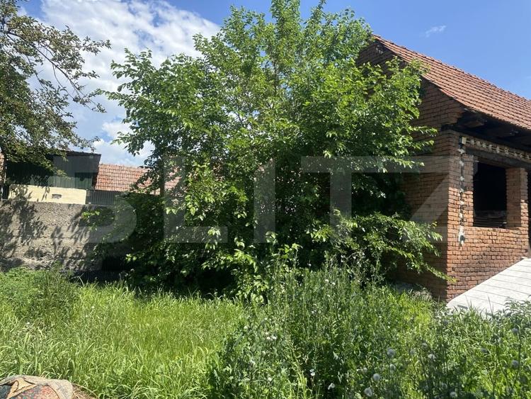Casă individuală cu 4 camere cu Teren 1200 Mp în Vinerea