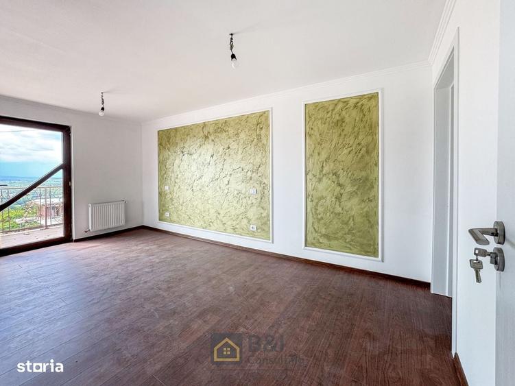 Casă cu 4 camere în Păun