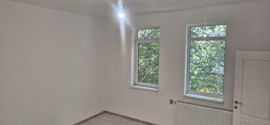 Spațiu comercial, de 80 mp, în Ultracentral
