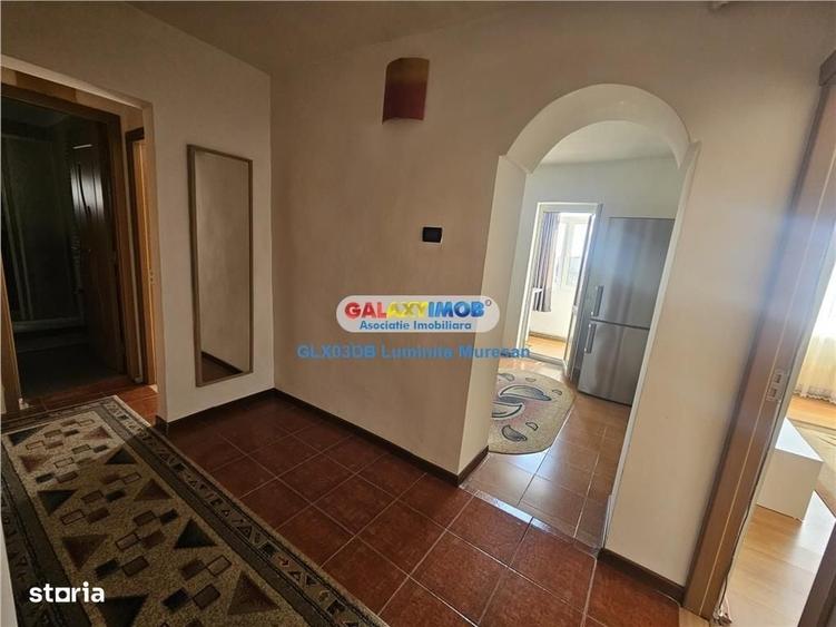 Apartament cu 2 camere decomandat în Micro 12