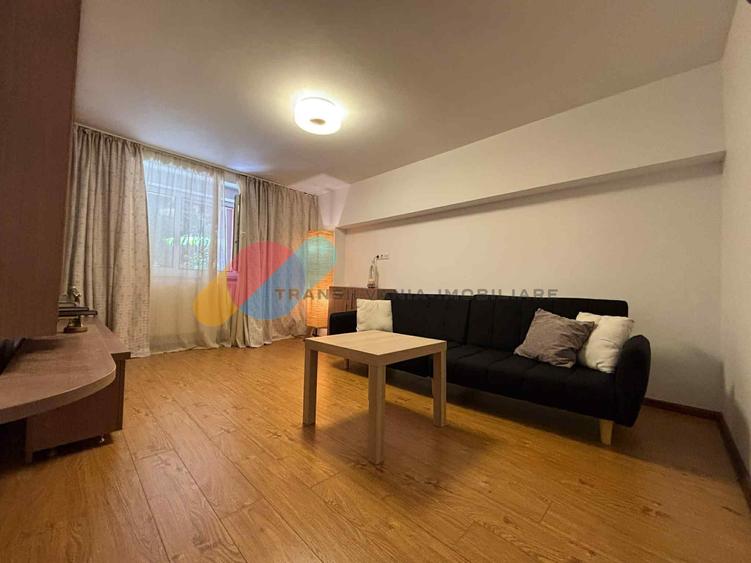 Apartament cu 3 camere semidecomandat, mobilat în Mănăștur