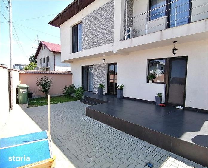 Casă cu 3 camere cu Canalizare în Dobroești