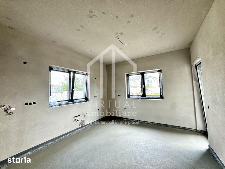 Casă cu 4 camere cu Teren 470 Mp în Cristian