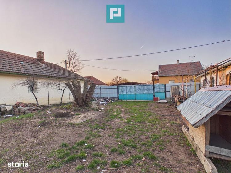 Casă cu 7 camere cu Teren 3141 Mp în Macea