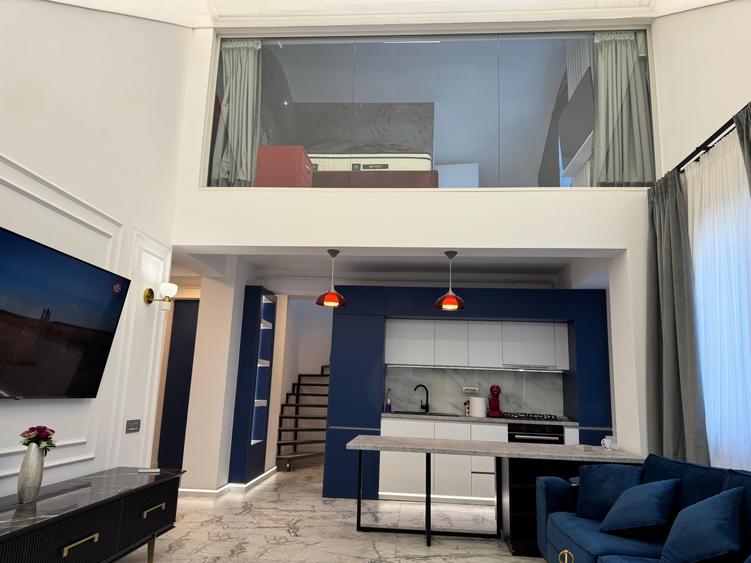 Penthouse cu 4 camere semidecomandat în Chiajna
